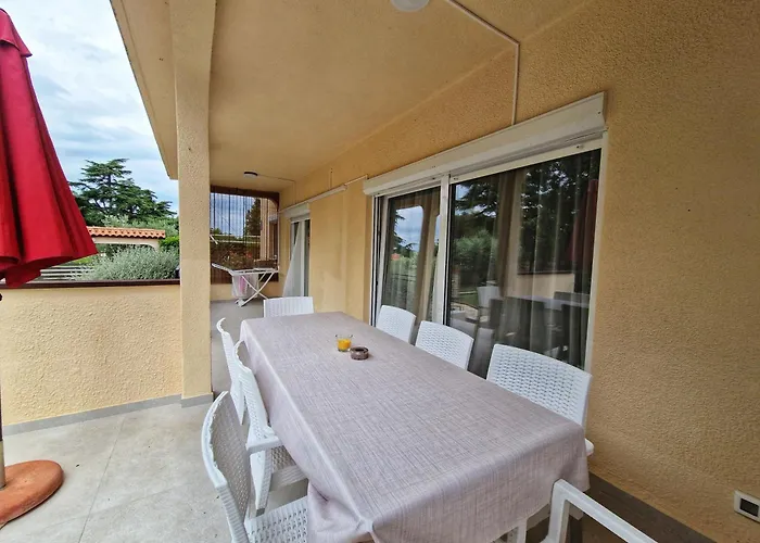 Paola Apartment